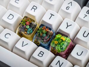 符合人体工程学的键帽，可提高机械键盘的打字速度和舒适度