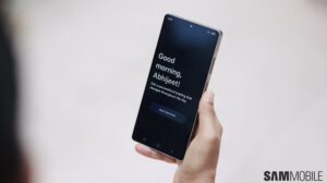 Galaxy S25 Now Brief 功能终究可能会出现在 S24 系列中