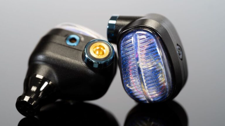 Campfire Audio 的新 Alien Brain IEM 是一款高保真、科幻的玻璃表演