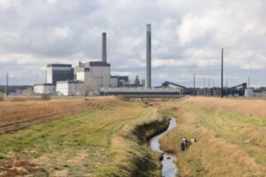 美国公用事业公司难以满足 AI 电力需求