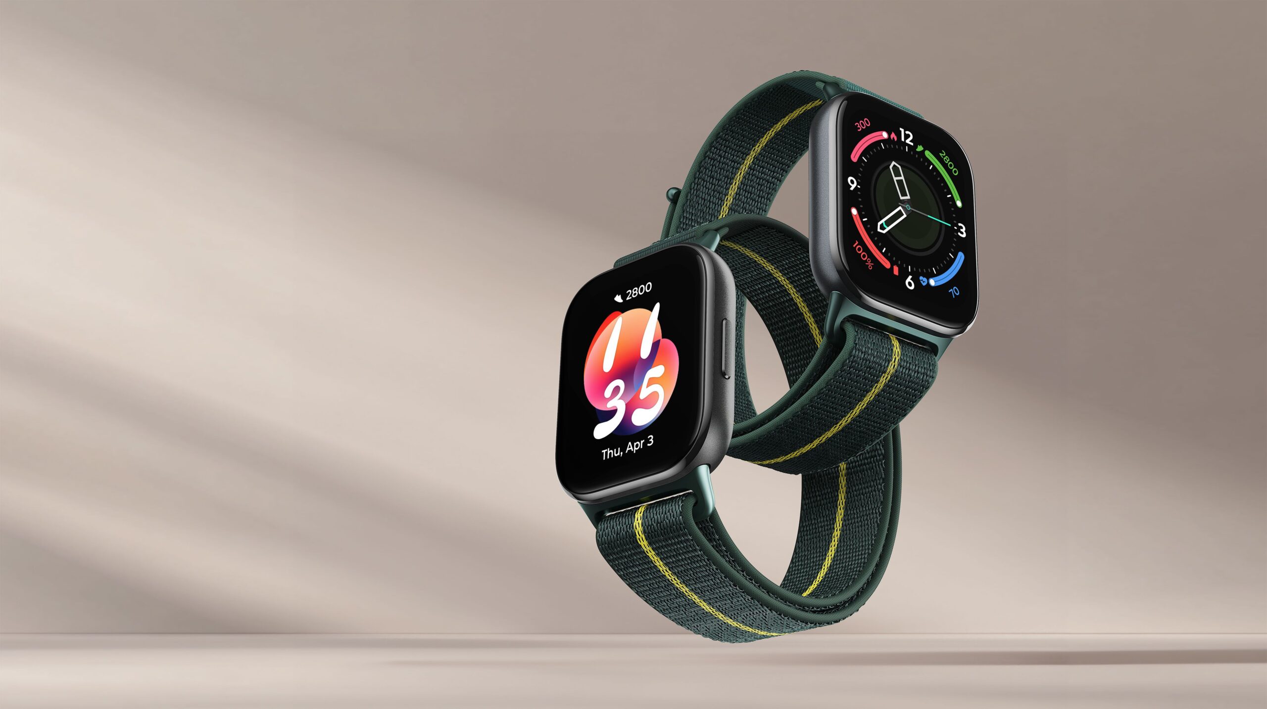 新的 Moto 可穿戴设备包括闪闪发光的 Bose 耳机和熟悉的手表