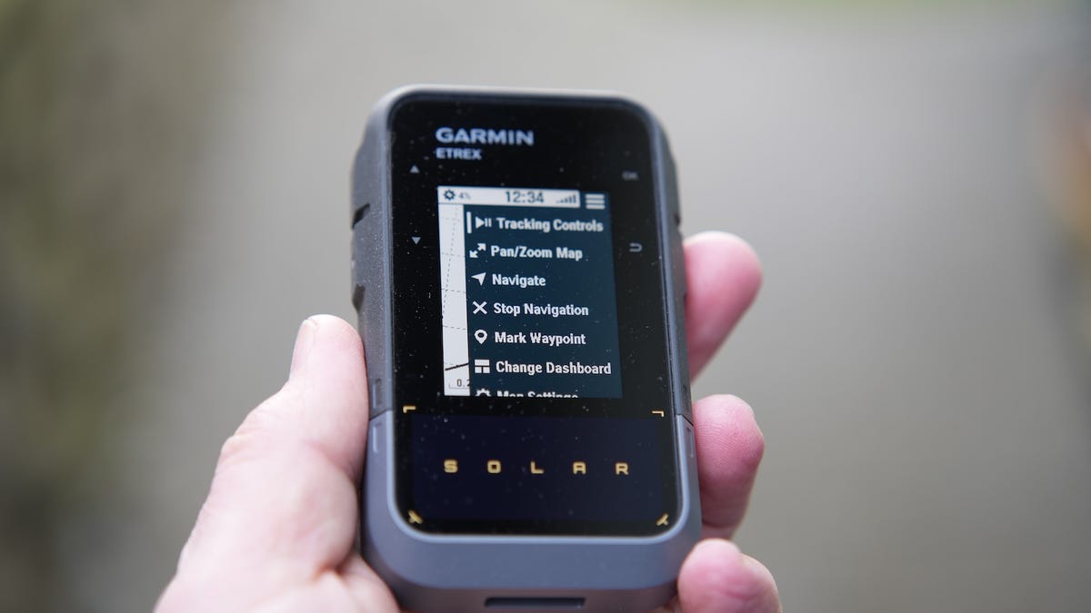 最后，具有无限电池寿命和高精度位置跟踪的 GPS 追踪器