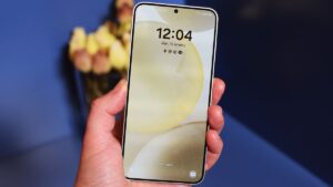 据报道，三星的 One UI 7 更新因严重错误而延迟，延长了对 Android 15 的等待