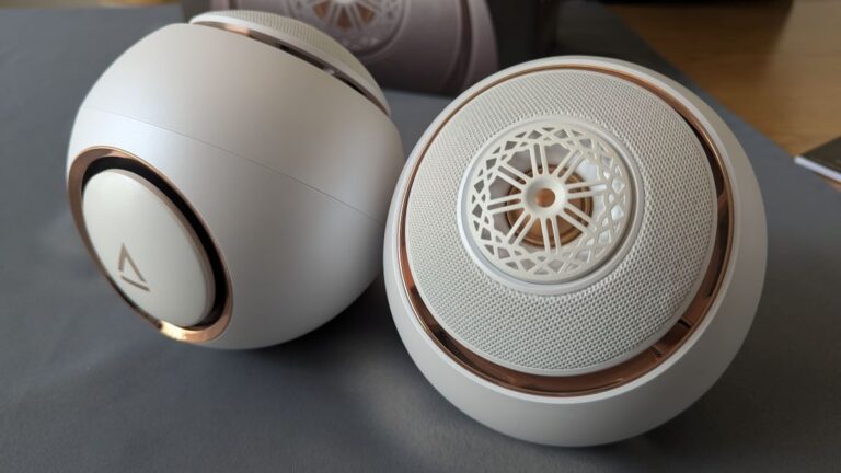 Creative Pebble Nova 评论 – 具有星际美学的听觉享受