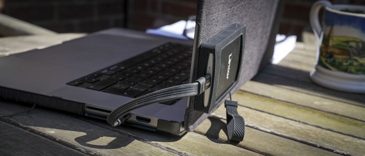 Lexar SL500 便携式 SSD 磁性套装评测
