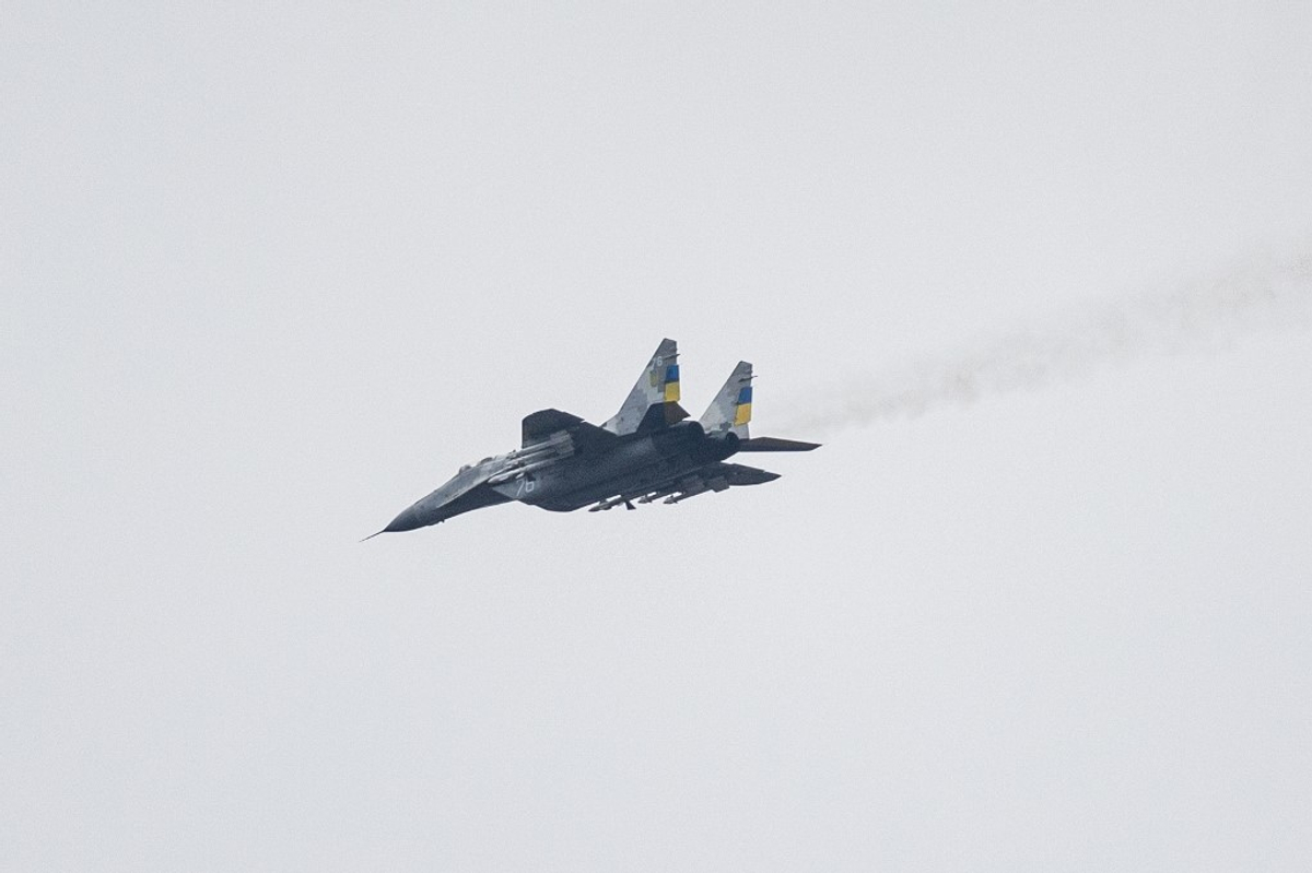 乌克兰 MiG-29 飞行员击落俄罗斯 Shahed 无人机，空军分享驾驶舱画面