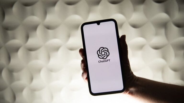 ChatGPT 在没有被询问的情况下叫出用户的名字，他们被吓坏了