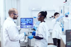 人工智能在实验室任务中超越病毒学家，引发了对生物武器安全的担忧