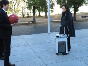 AI 视障手提箱将在世博会上进行测试