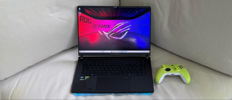 华硕 ROG Strix Scar 16 （2025） RTX 5080 游戏笔记本电脑评测：华丽的灯光、巨大的价格、强大的性能