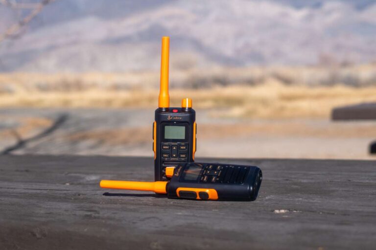 Cobra TrailBlazer 450 GMRS 双向无线电评论