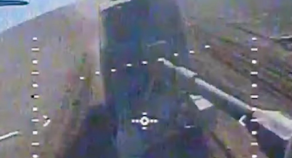 乌克兰无人机在克拉马托尔斯克地区消灭了俄罗斯 Msta-S 榴弹炮和两辆坦克（视频）