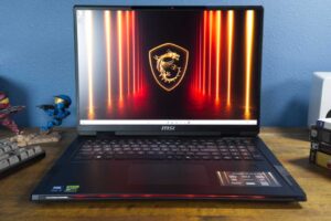 MSI Raider 18 Hx AI 评测：笔记本电脑形式的打破基准的野兽
