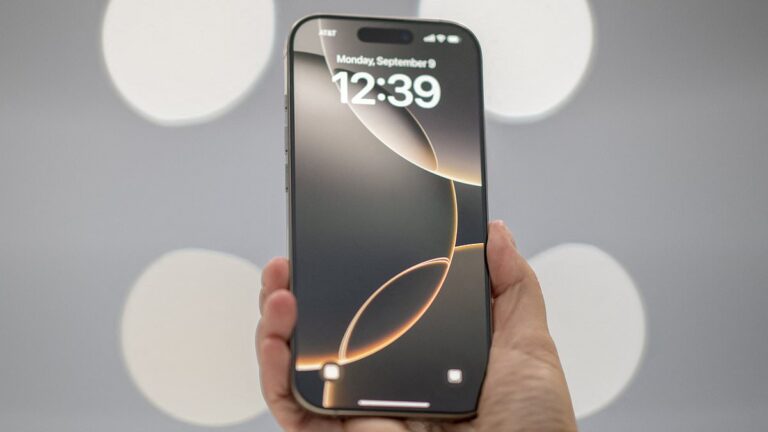 特朗普关税后新 iPhone 的惊人价格