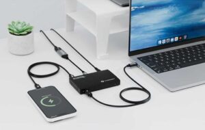 这款带有 3K HDMI 适配器的 3 合 1 Thunderbolt 4 扩展坞可享受 42% 的折扣