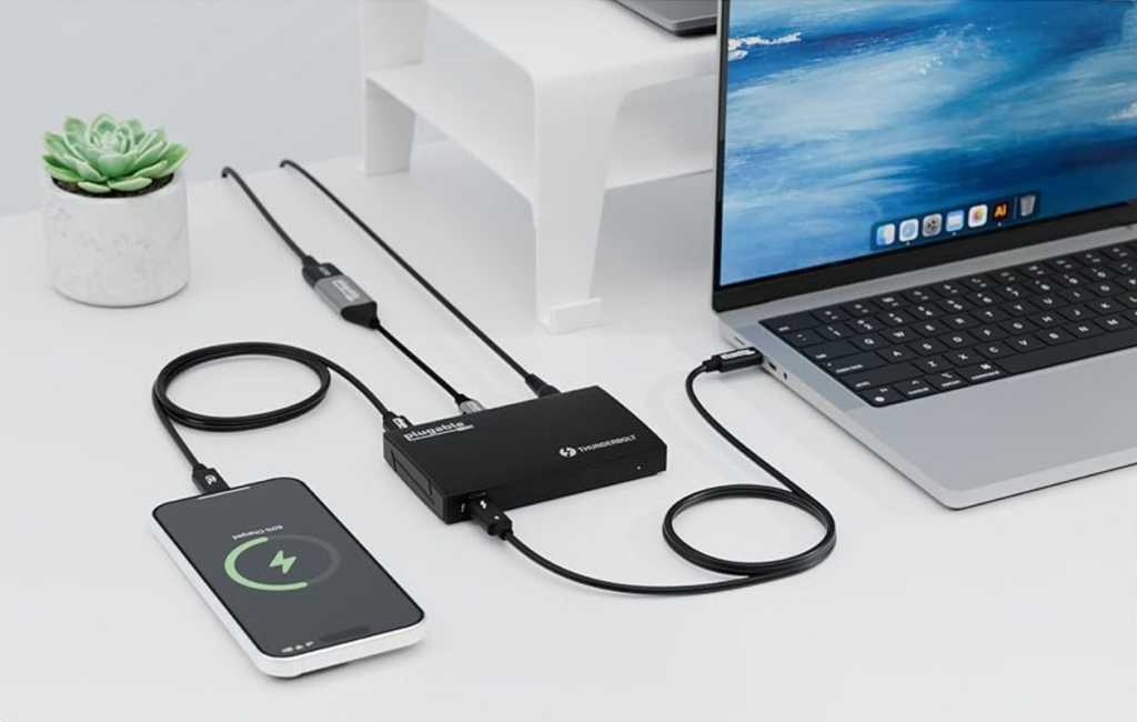 这款带有 3K HDMI 适配器的 3 合 1 Thunderbolt 4 扩展坞可享受 42% 的折扣
