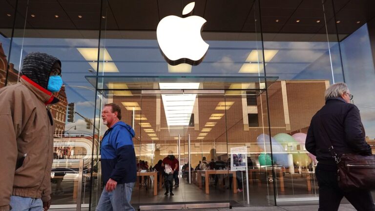 人们只是意识到每部 iPhone 的背面都有一个 “隐藏的含义”