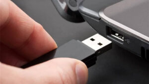 USB 2.0 今天已有 25 年的历史 — 改变世界的接口标准