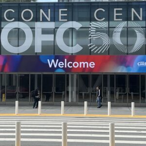 硅光子学和共封装光学器件在 OFC 2025 上大放异彩
