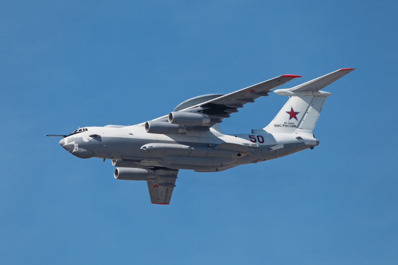 朝鲜推出 AI 自杀式无人机和 Awacs 飞机