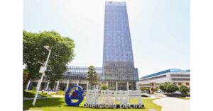 盛隆电气在 OFC 2025 上展示两款人工智能产品，重新定义智能用电
