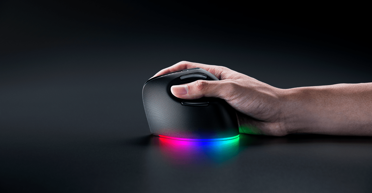 这是 Razer 的第一款垂直鼠标