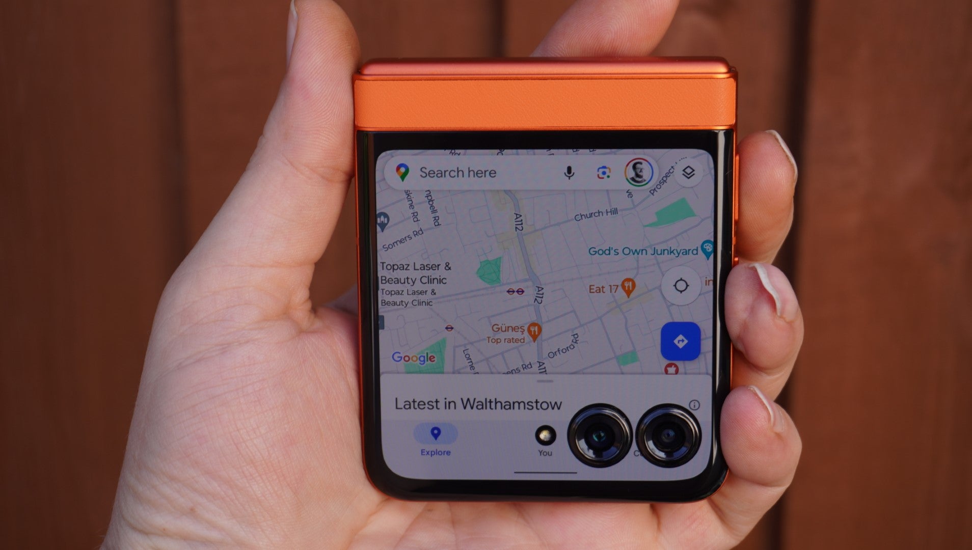Moto Razr 2025 预告片承诺提供“非凡”更新和一剂 AI