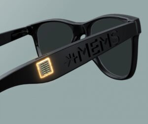 xMEMS Labs 为全球首款 AI 运动眼镜提供支持
