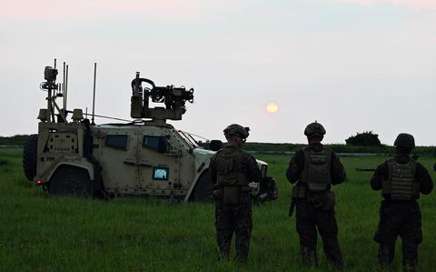 海军陆战队准备在无人机威胁不断增加的情况下使用新武器保卫岛屿