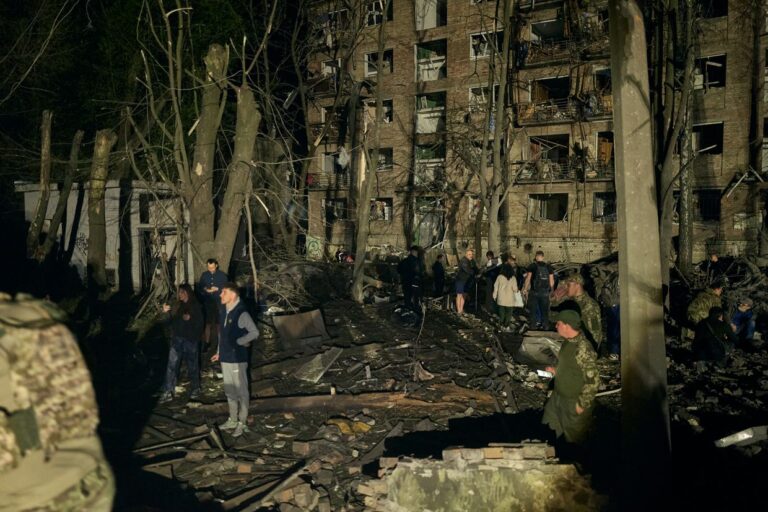 过去一天,俄罗斯对乌克兰的袭击造成 13 人死亡,至少 97 人受伤
