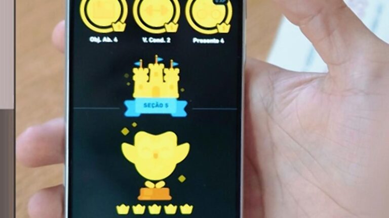 Duolingo 将在结构性转变中用 AI 取代合同工