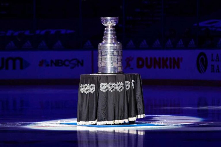 2025年斯坦利杯：如何观看NHL季后赛和冠军赛