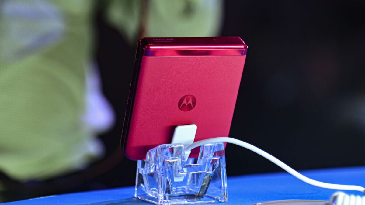 我们所知道的关于新摩托罗拉 Razr 的一切：泄漏、发布日期、价格
