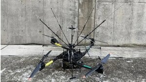 日本科学家驯服了闪电：世界上第一架能够改变雷暴方向的无人机出现了