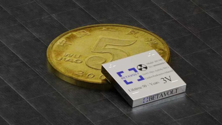 这种安全的核电池一次充电可以使用几十年
