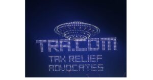 纳什维尔上空的无人机表演带来 UFO 奇观 - 以及报税季提醒