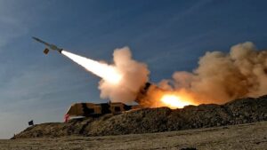 如果特朗普决定打击伊朗，美国基地及其 4,000 名士兵将“面临完全毁灭的风险”，国家报纸在阐述德黑兰将如何使用远程无人机发动攻击时警告说