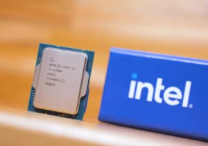英特尔的 AI PC 芯片销量跌跌撞撞，而旧处理器在关税担忧中蓬勃发展