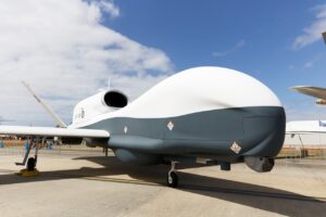 DoD 从 Northrop Grumman 公司再购买两架 MQ-4C Triton 无人机