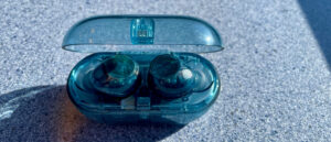 索尼 WF-C710N 评测：在稍大的耳塞中具有出色的 ANC，为您带来强劲的打击