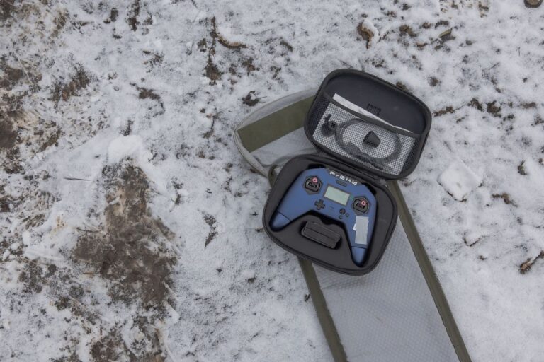 英国禁止向俄罗斯出口用于作无人机的视频游戏控制器