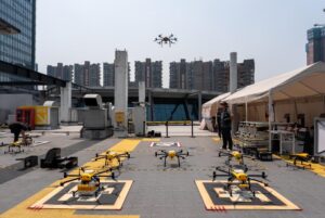类人机器人和监控车：“具身人工智能”正在重塑中国的日常生活