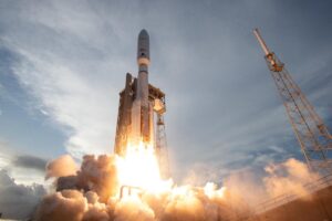 Amazon 部署了第一批 Kuiper 互联网卫星项目