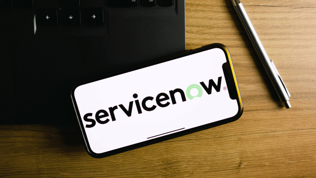 ServiceNow 2025 财年第一季度业绩超出预期，因为 AI 和订阅销售额增长