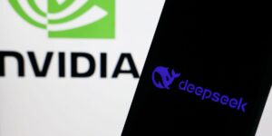 英伟达（Nvidia）调查了DeepSeek是如何获得其芯片的，美国立法者指控DeepSeek为中国从事间谍活动