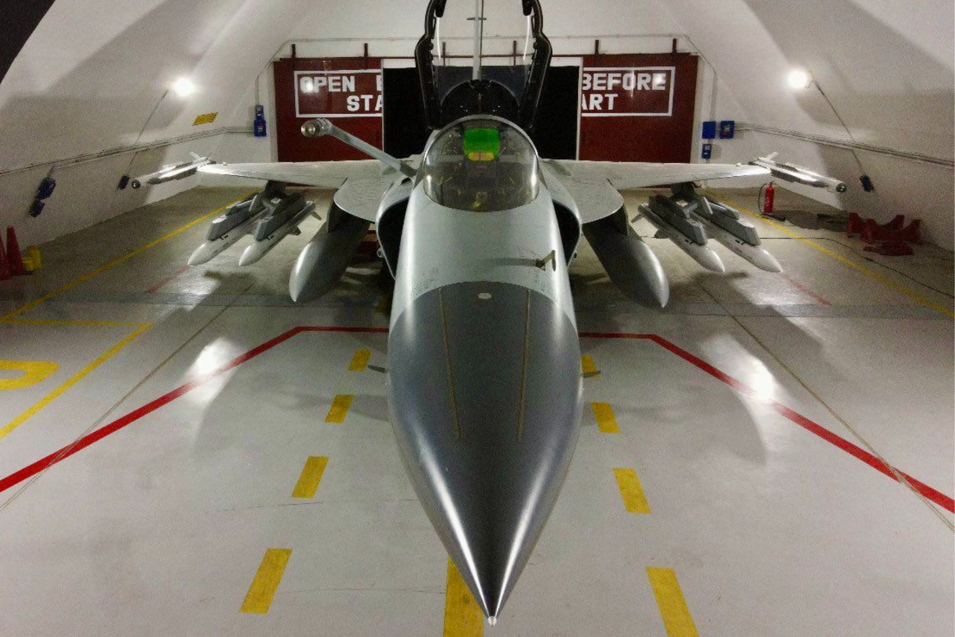 巴基斯坦部署配备中国 PL-15E 导弹的 JF-17 Block III 导弹，与印度的紧张局势加剧