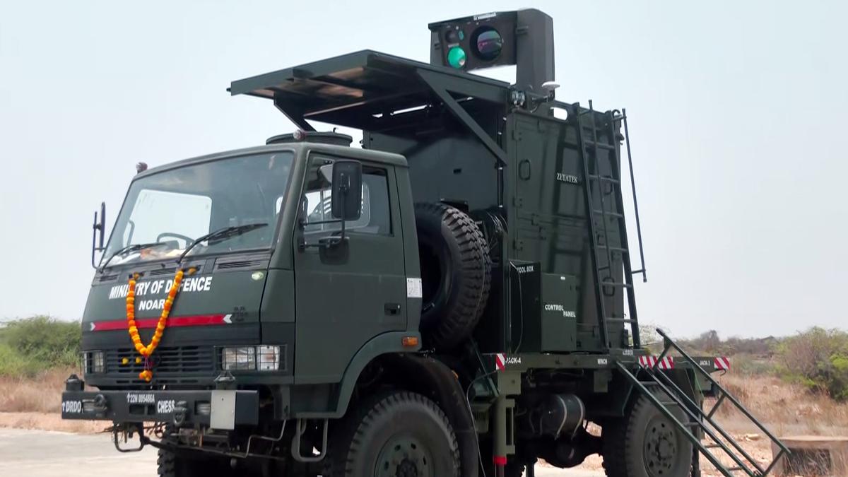 DRDO 测试可以禁用无人机、导弹的定向能武器系统