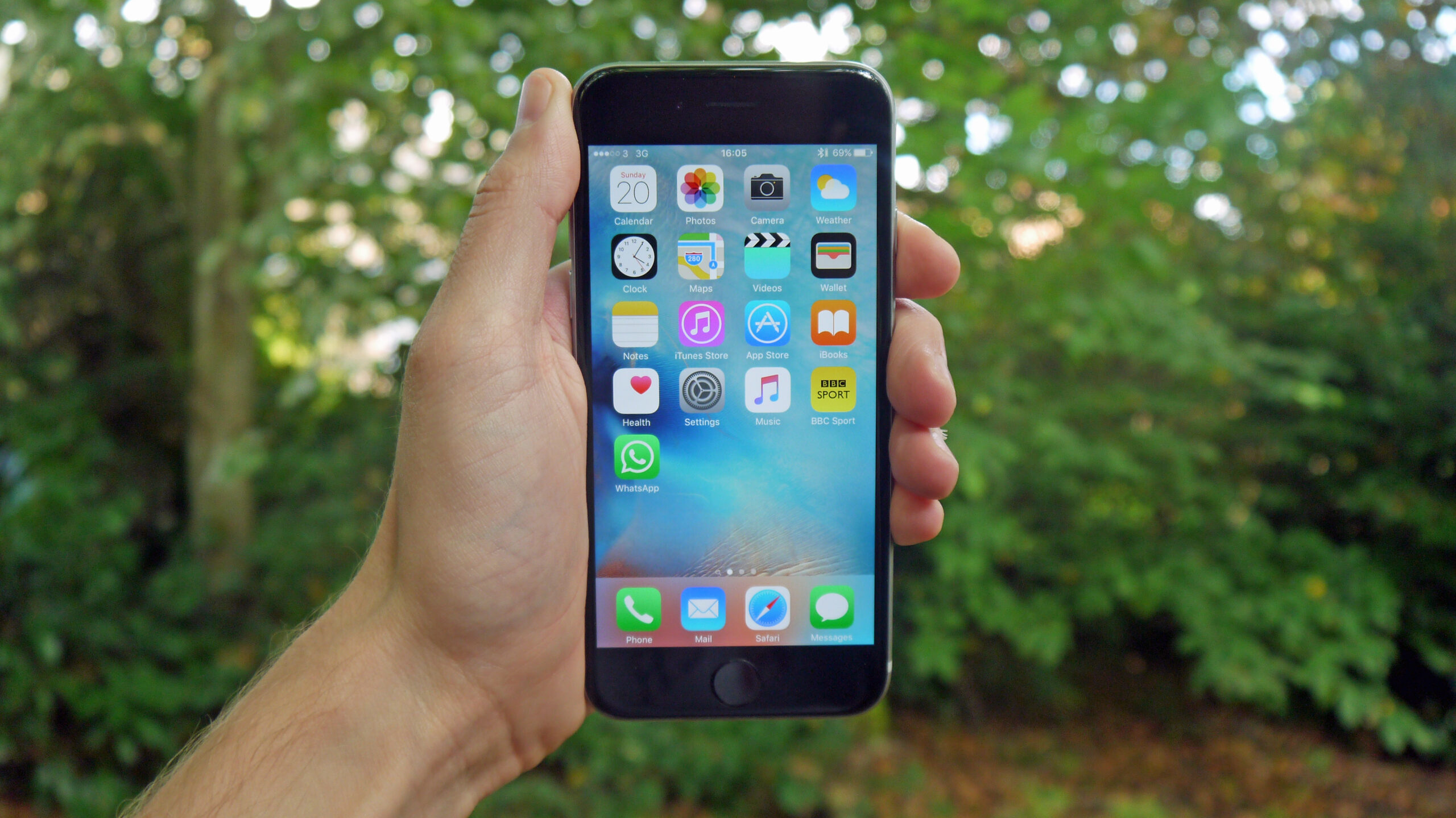 再见，iPhone 6S – Apple 将经典手机与这款 Mac mini 一起标记为“复古”