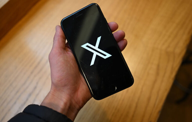 心怀不满的用户因杀死支持帐户而烤 X