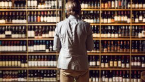 在预算内寻找优质葡萄酒的专家提示